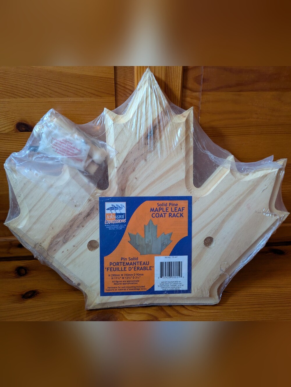 Tekwani Solid Pine Maple Leaf Coat Rack - Natural Solid Pine Wood